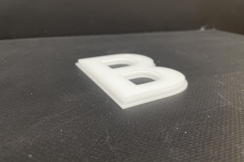 Фрезеровка букв из акрила